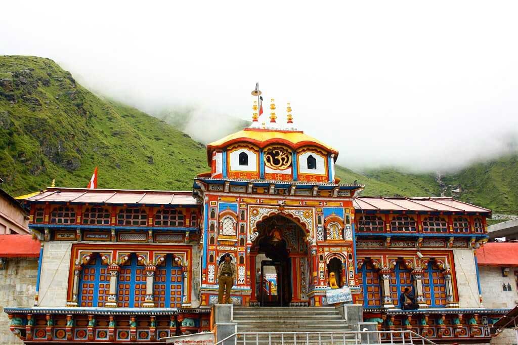 Badrinath-temple-Jai-Pandya